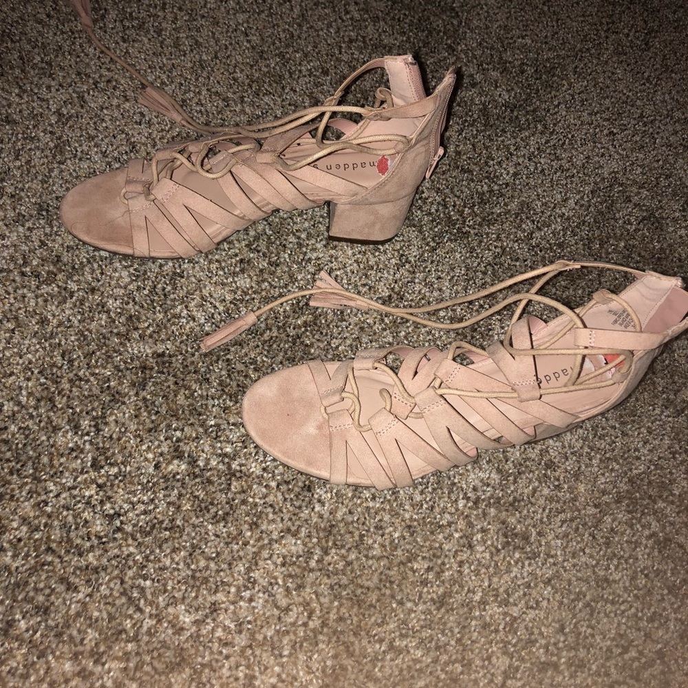 Gently used cute gladiator low heel sandals size 7